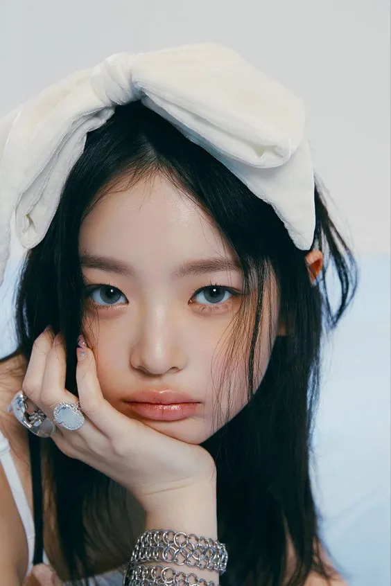 Top 10 Best 4th Gen Kpop Dancers 10 Hanni (NewJeans)