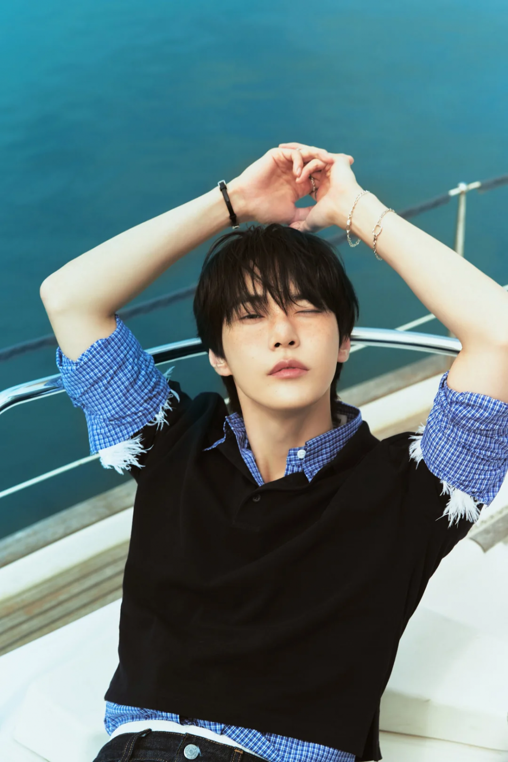 Doyoung from NCT Enjoys the Sunshine in New Teasers for Solo Album 'Soar'