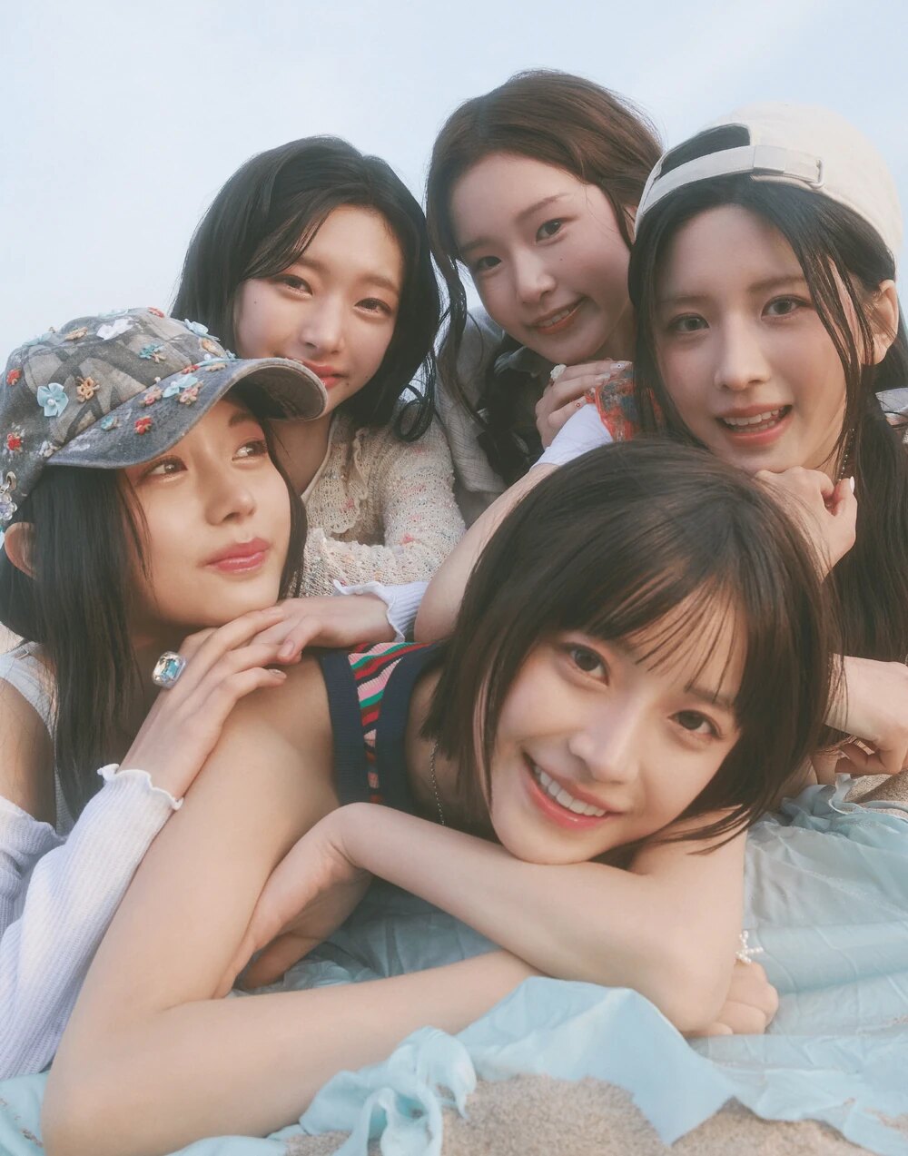 HITGS_Things_We_Love_H_group_concept_photo_1