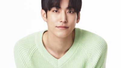 Beloved K-Drama Actor Ties The Knot With Non-Celebrity Wife