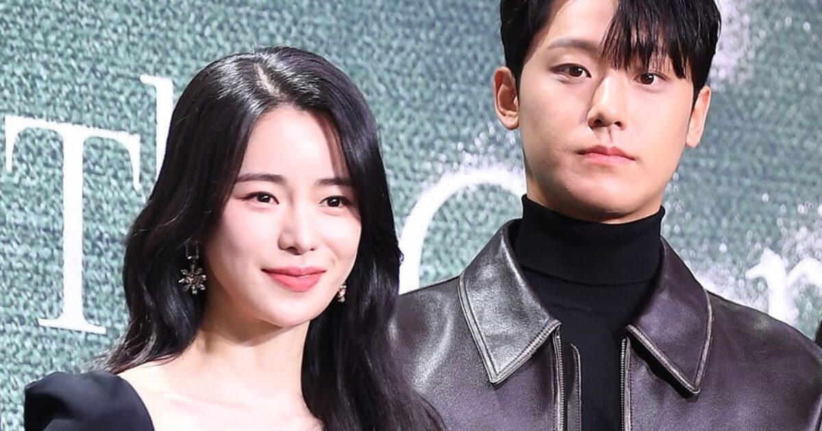 Take A Rare Glimpse Into Lee Do Hyun And Lim Ji Yeon's Relationship
