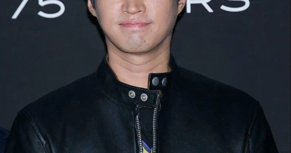 Popular Singer Confesses To Being A Victim Of "Molka"