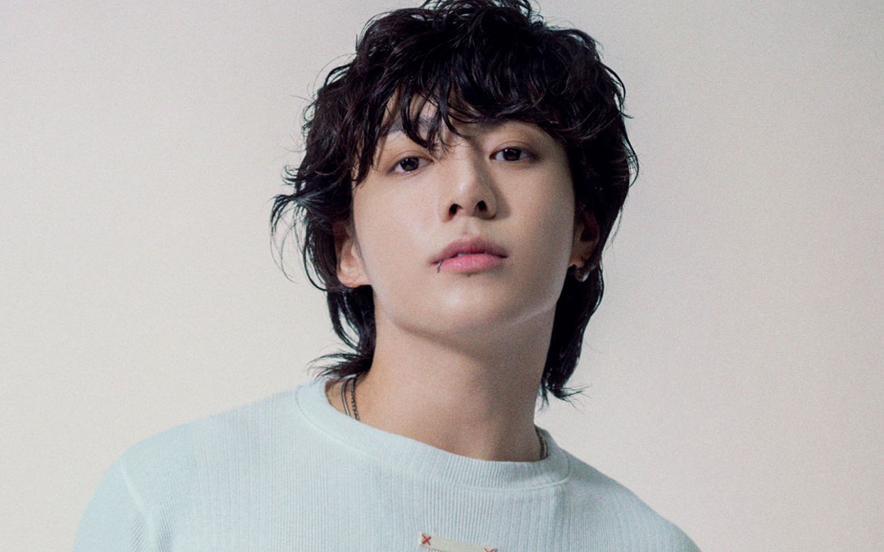 BTS's Jungkook drops by Weverse a few weeks before his military discharge