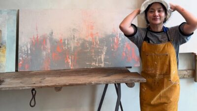 Park Na Rae shares her new hobby, lime plastering