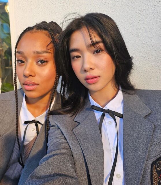 Two Women Seen Watching Stray Kids' Hyunjin’s Latest Live Stream 2 KATSEYE’s Manon and Sophia