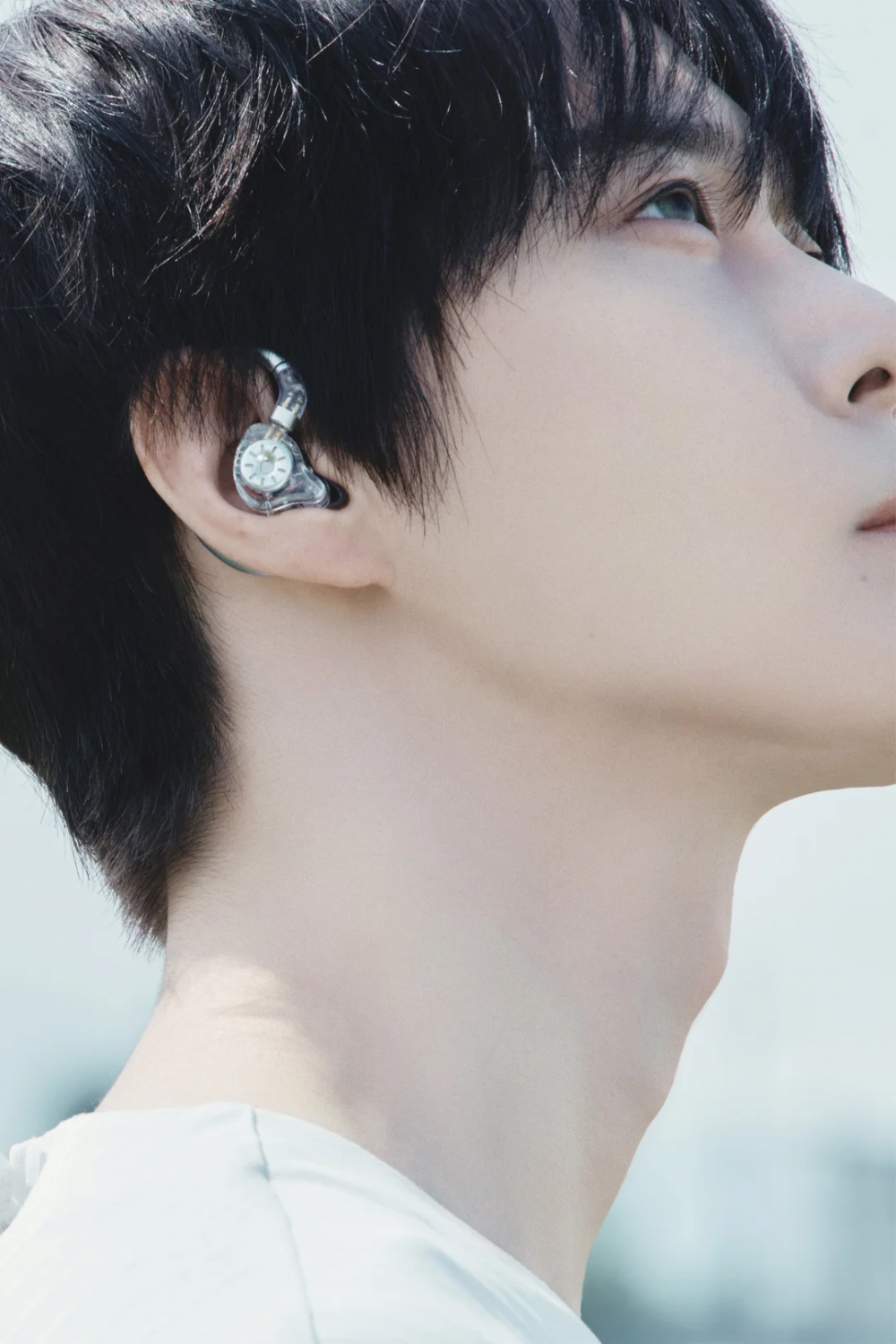 NCT's Doyoung Enjoys Sunny Moments in New 'Soar' Teasers 11 Image 11