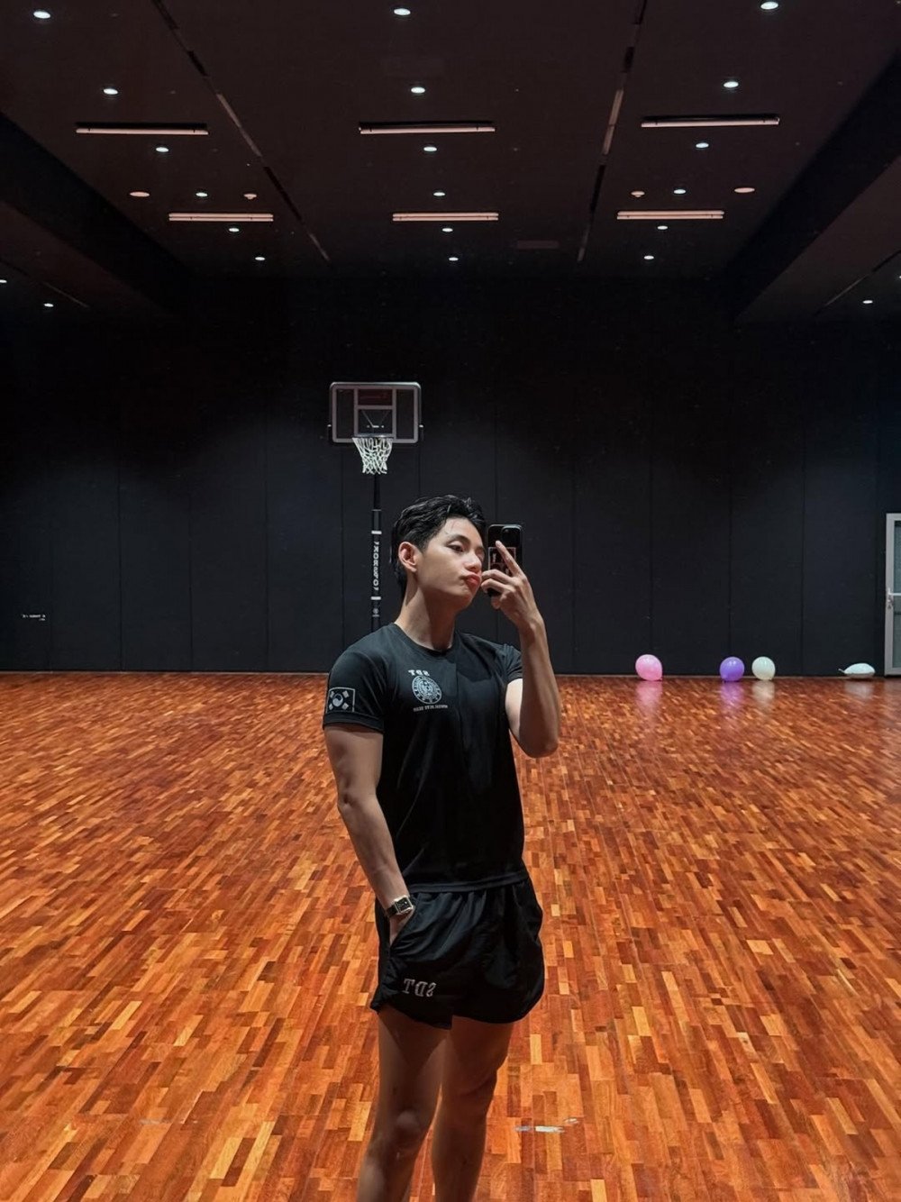 V Reflects on Military Memories on Instagram After Discharge from BTS