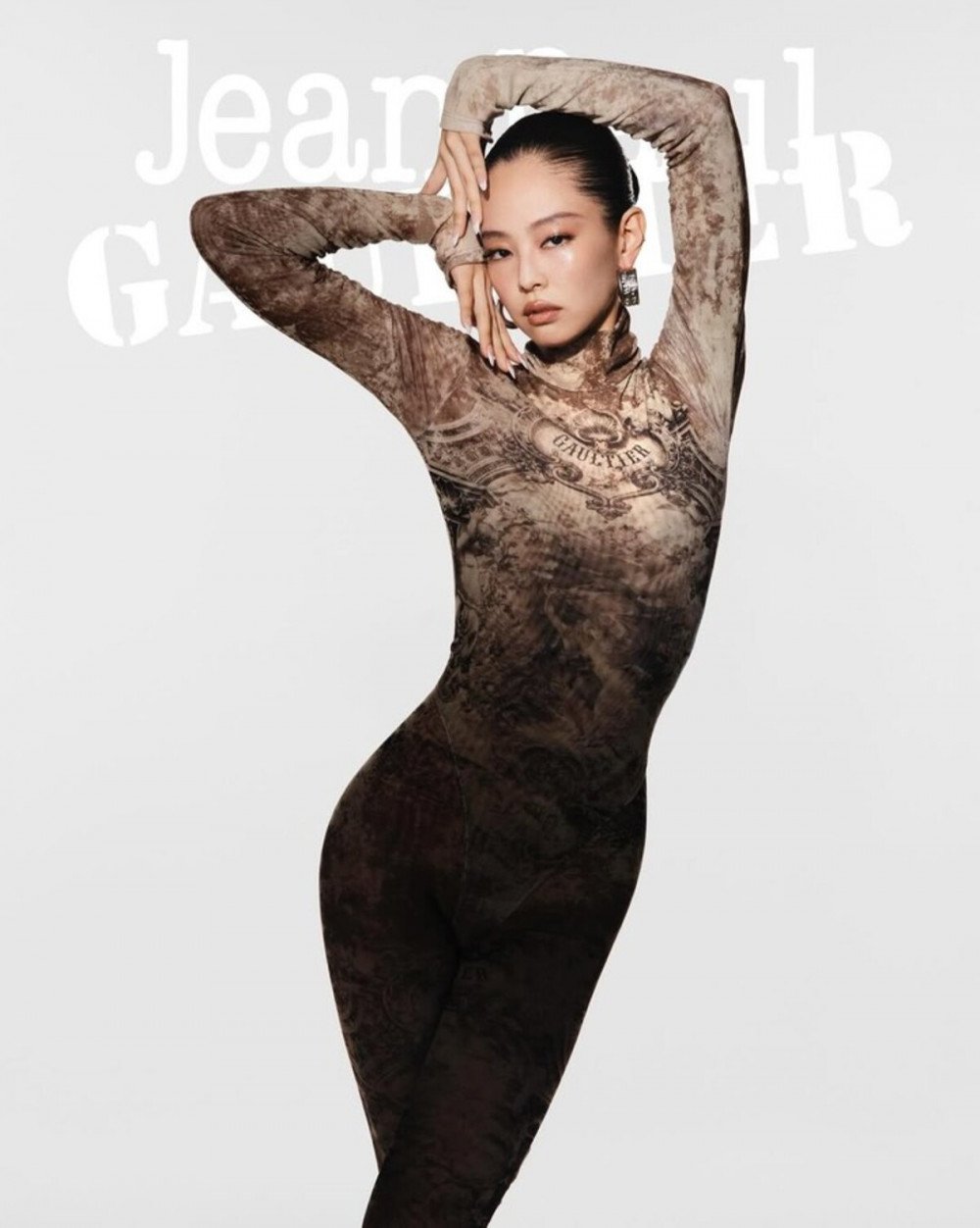 Jennie of BLACKPINK Launches 2025 Pre-Fall Campaign in Collaboration with Jean Paul Gaultier 3 Jennie in Jean Paul Gaultier