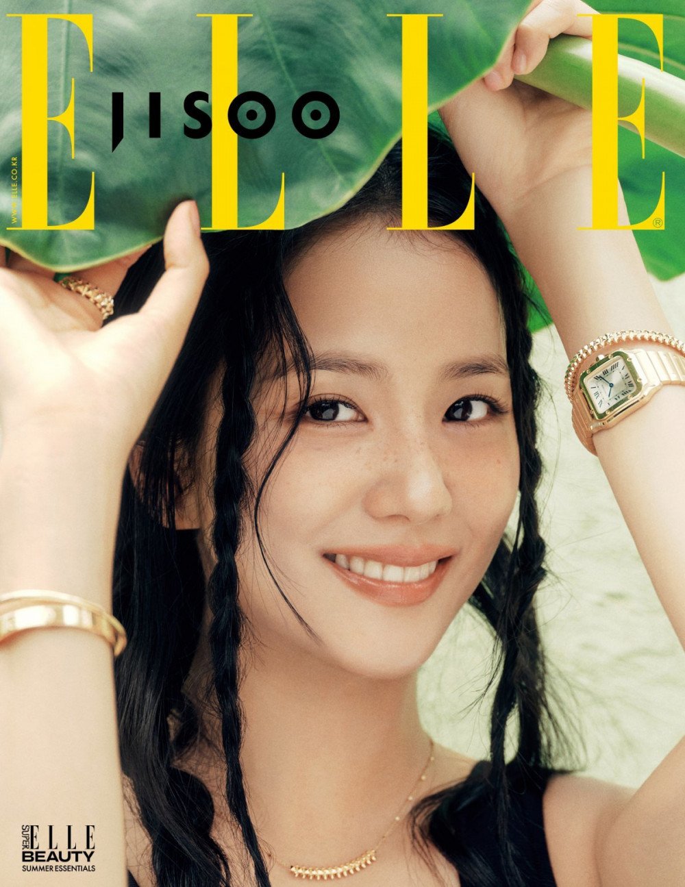 Jisoo Discusses Joy, Self-Love, and BLACKPINK's Comeback in ELLE July Edition 3 Jisoo ELLE behind the scenes