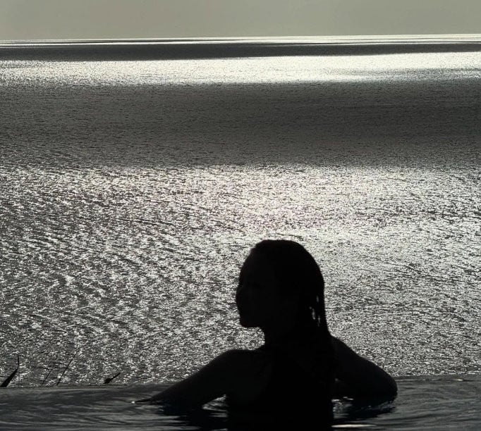 Giselle of Aespa Charms With Effortless Style and Striking Visuals 3 More fun in the sun