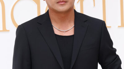 Popular Actor Directly Responds To A Comment Making Fun of His "Big Head"