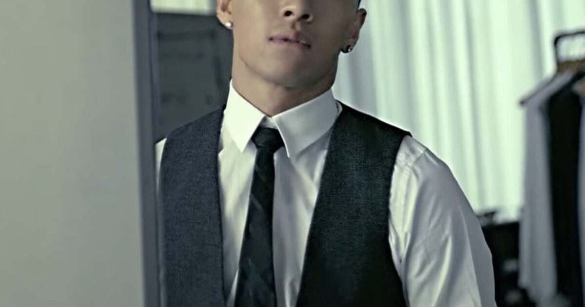 Legendary K-Pop Idol Is The Only One That Doesn’t Know His Song Is Famous