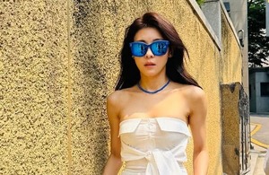 Ha Ji-won Stuns in Bra Top Look at 47—Time-Defying Beauty Goes Viral