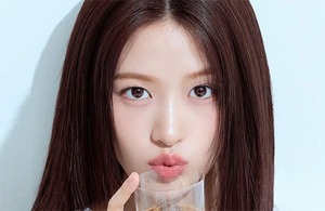 IVE Ahn Yu-jin Radiates Summer Freshness