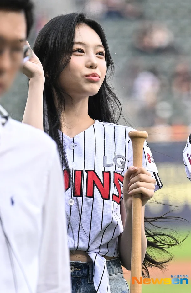 Ian from Hearts2Hearts Goes Viral for Adorable Appearance at Baseball Game 2 Image 1