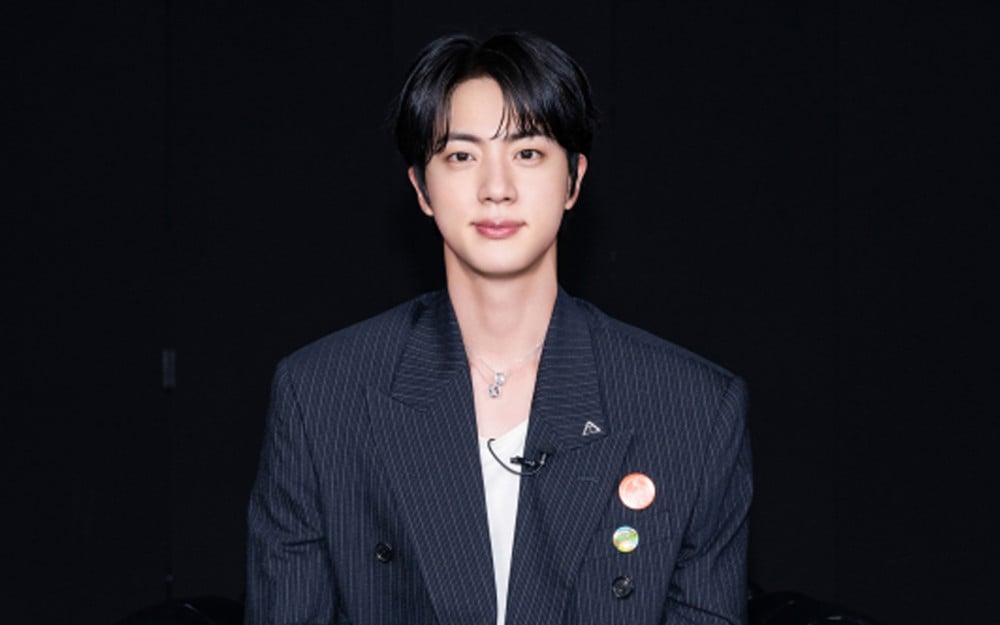 Jin's Stunning Photo