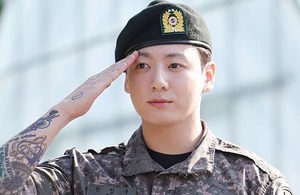 Fresh Out of the Military, Jungkook’s Cap Slogan Draws Public Backlash