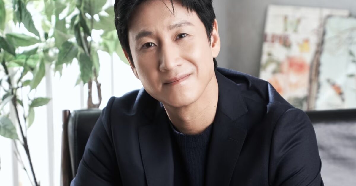 Police Officer And Prosecutor Involved In Lee Sun Kyun's Case Indicted For Leaking Investigation