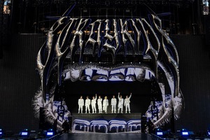 Stray Kids Shine in U.S. Media Spotlight with Stadium Tour Power