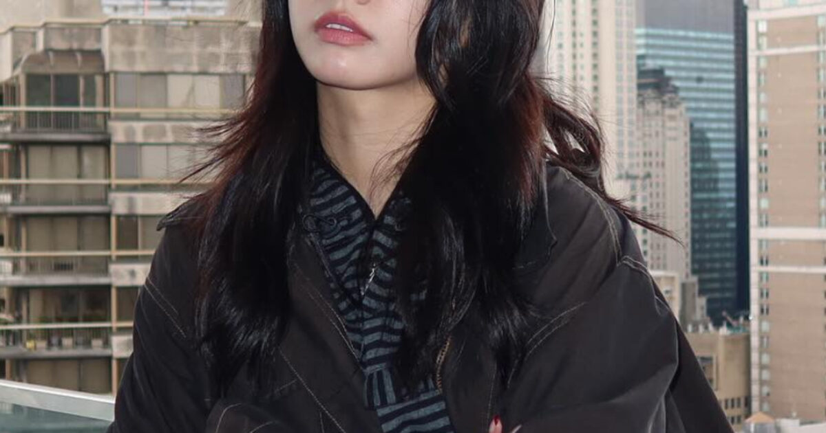 Successful Idol-Turned-Actress Revealed To Be "Rich In Buildings," Triggers Bitter Reactions