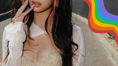 Popular Female Idol Comes Out As Bisexual During Live — Sparking Major Support