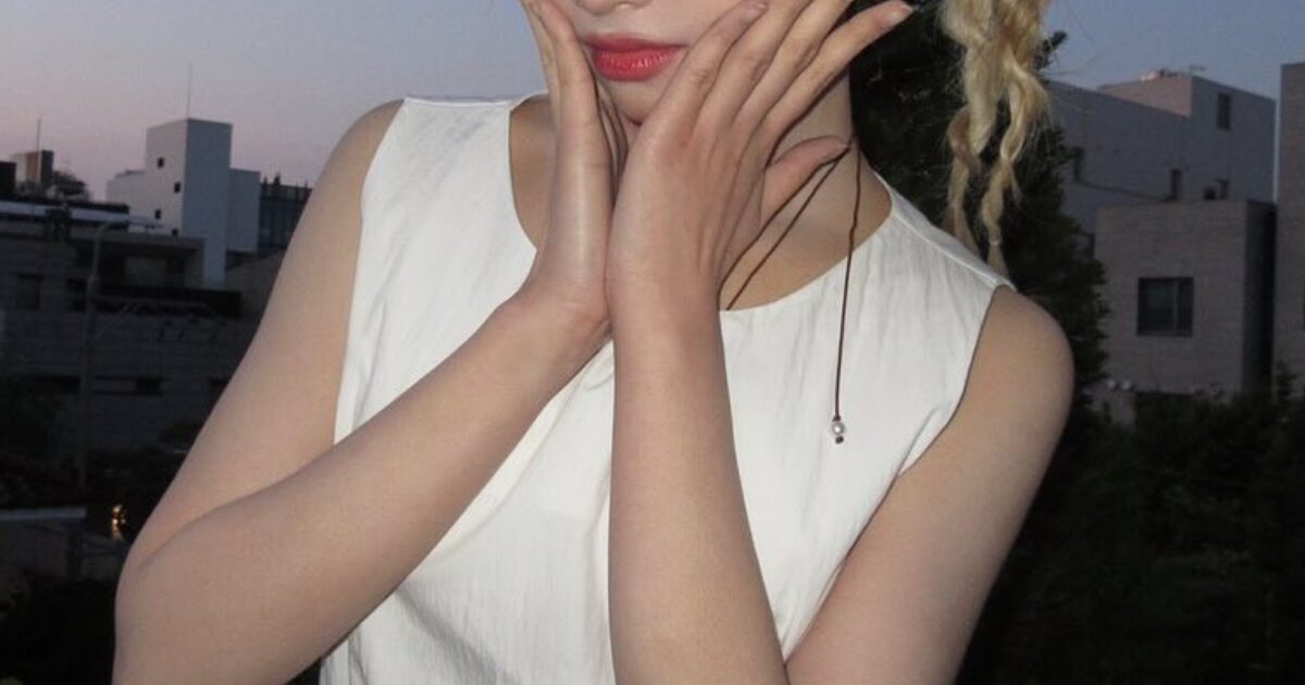 Popular Female Idol's Response To Plastic Surgery Allegations Sparks Heated Debate