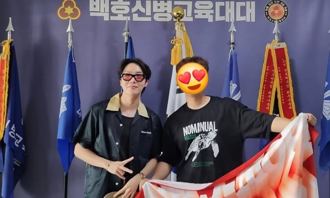 J-Hope with his unit at the Baekho Recruit Training Battalion during the 2025 Homecoming Day event