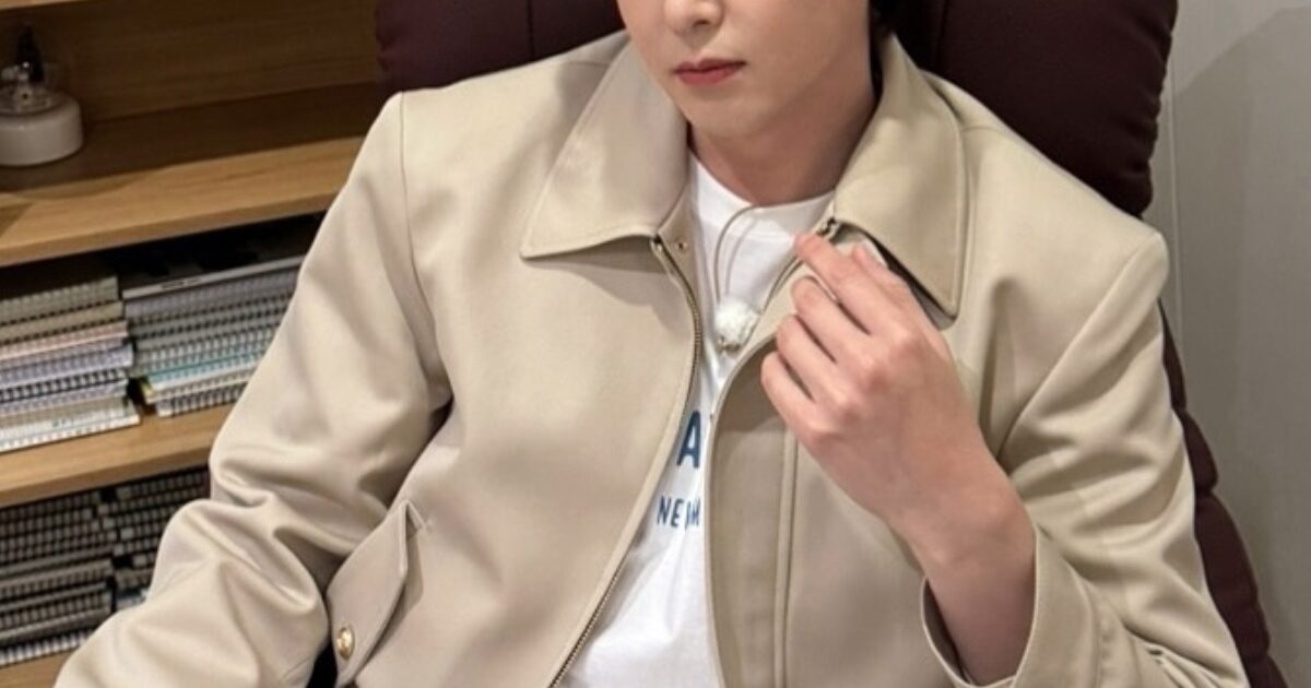 Pretty Much Every Actor Wants Their Mom To Watch Their First Lead Role Movie — Except One