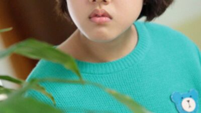 Former Child Star Leaves Netizens Shook After Taking On First Mother Role