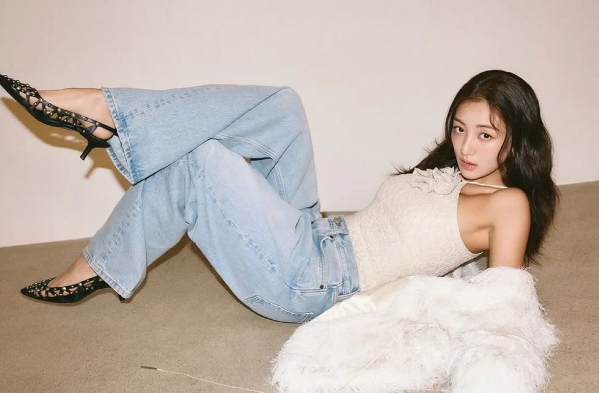 Jihyo Singles Magazine Korea August 2025