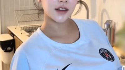 YouTuber Goes Viral For Weight Gain - And Looks More Gorgeous Than Ever