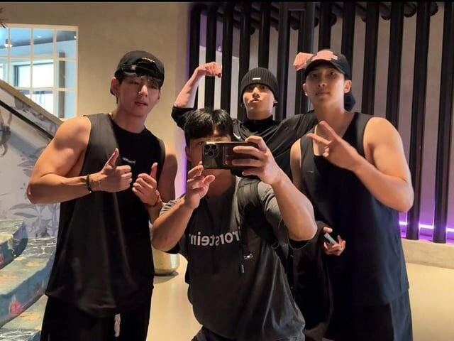 BTS V, Jungkook, and RM Impress With Stunning Muscle Transformation in Latest Photos 2 Bodybuilder Ma Sunho with BTS V, Jungkook, and RM