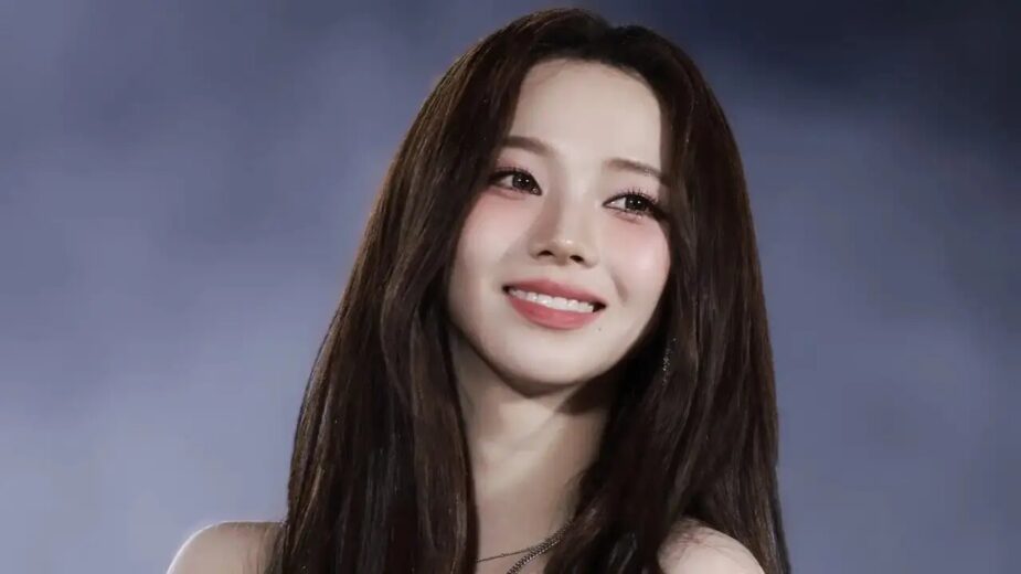 aespa Karina with colored contacts