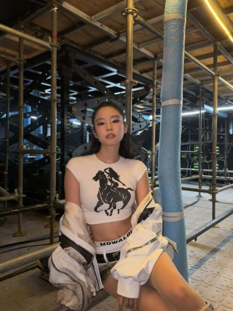 Jennie during the tour