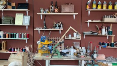 Mr. Park Ki Dong’s leather goods studio. | *@ive_1972/Instagram*