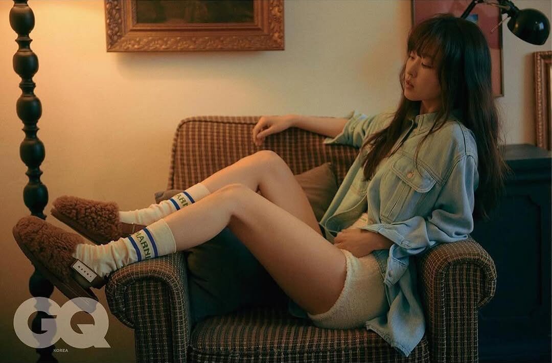 Park Bo Young exposed bra look