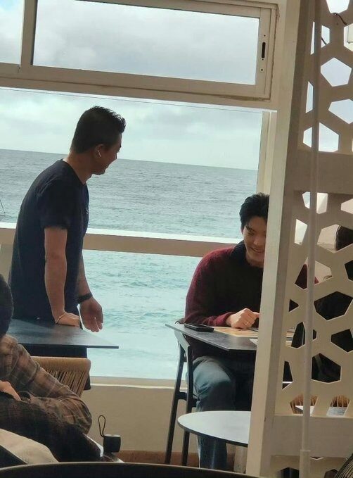 Weibo honeymoon photo