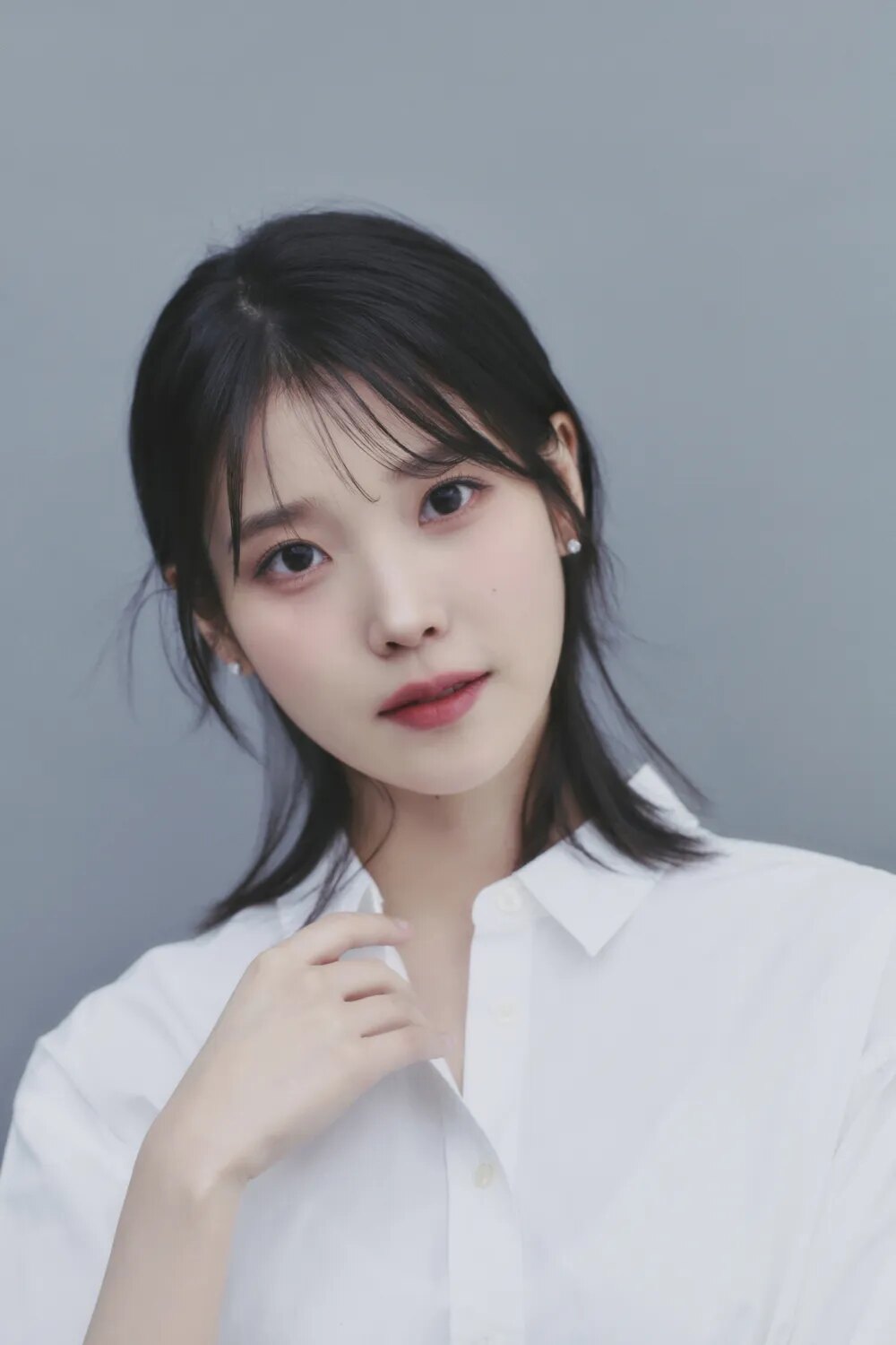 IU
