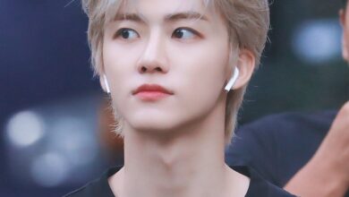 NCT Jaemin biting apple candid