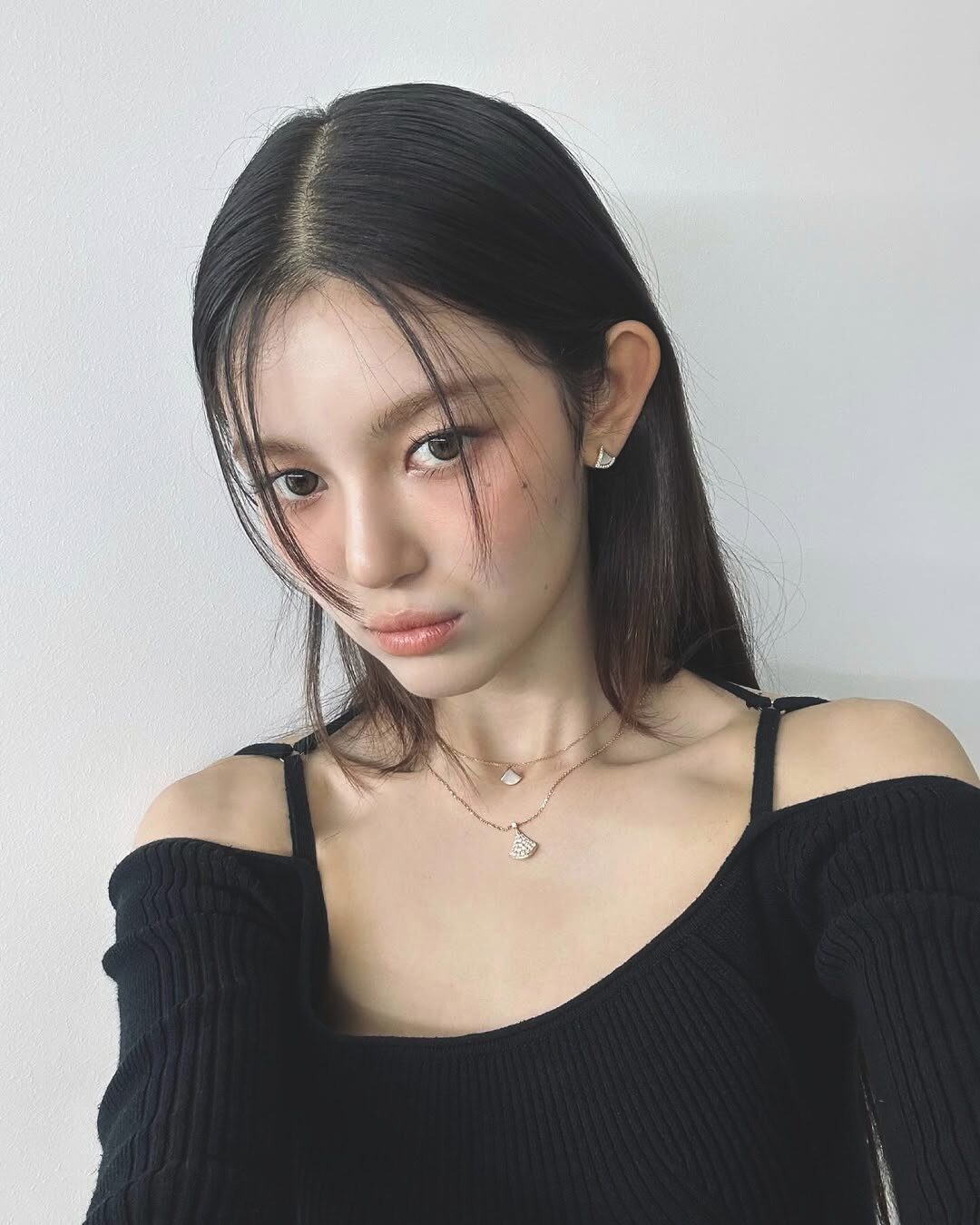 NewJeans (NJZ) Danielle’s Emotional Livestream Sparks Widespread Mixed Responses 2 NewJeans Danielle | @jeanzforfree/Instagram