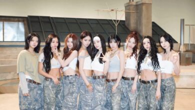 The members of TWICE