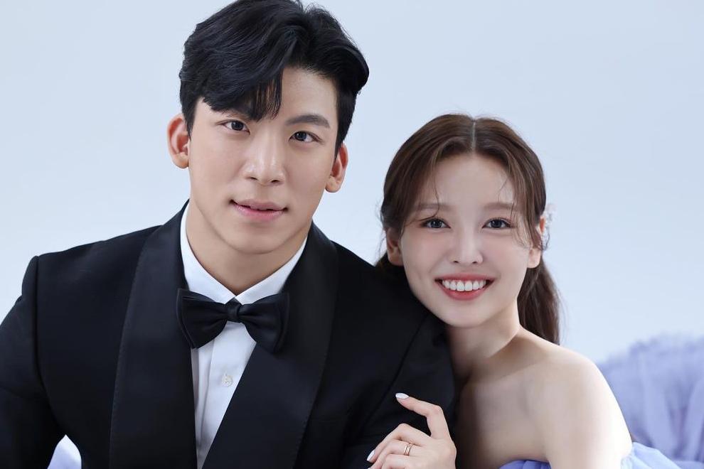 Kim Yeon Jung and husband