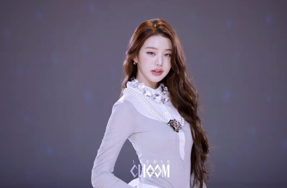 Wonyoung outfit controversial