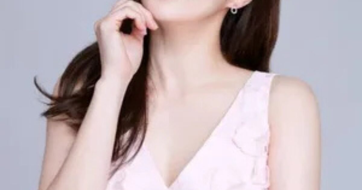 Top K-Drama Actress Reveals Marriage To Younger Man