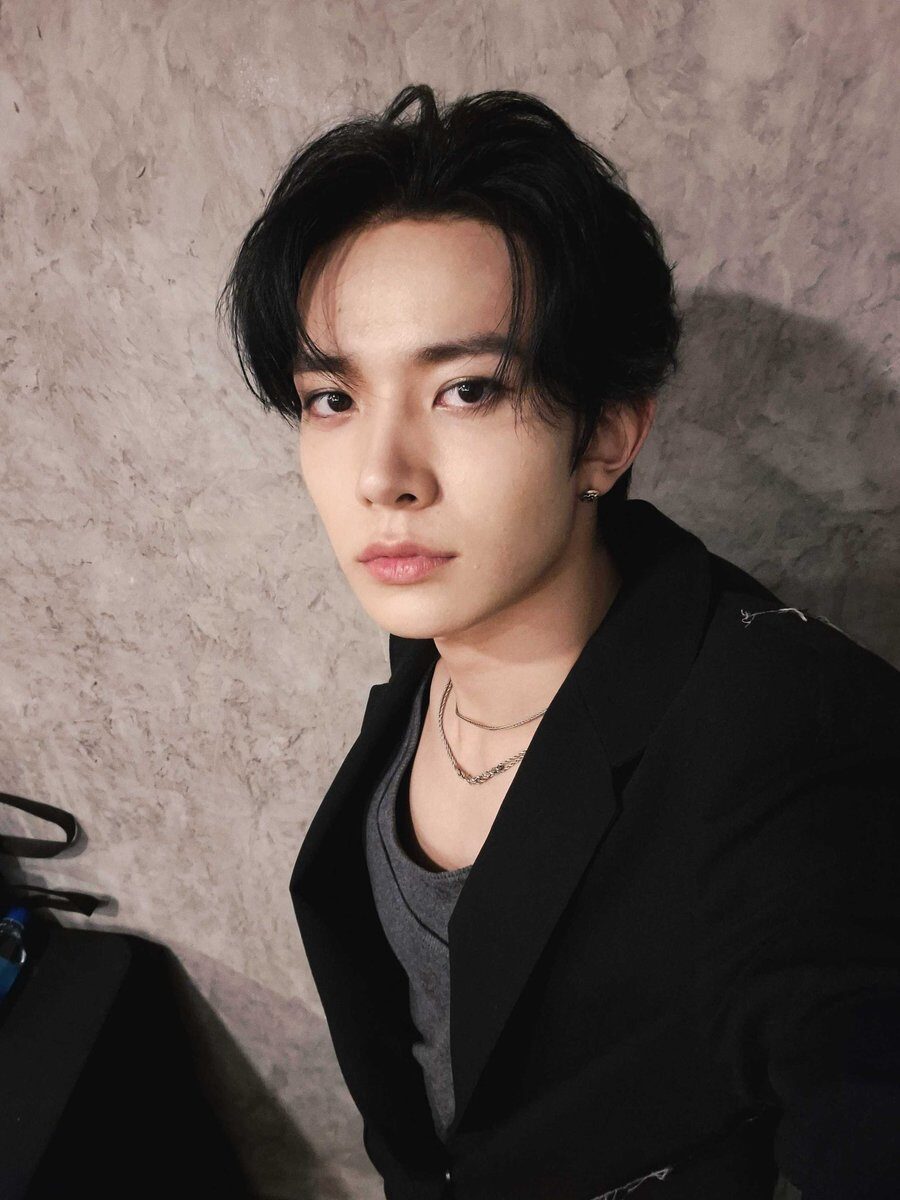 ENHYPEN's Jay Reportedly References Heeseung's Departure During Recent Fan Call 2 Heeseung | *Weverse*