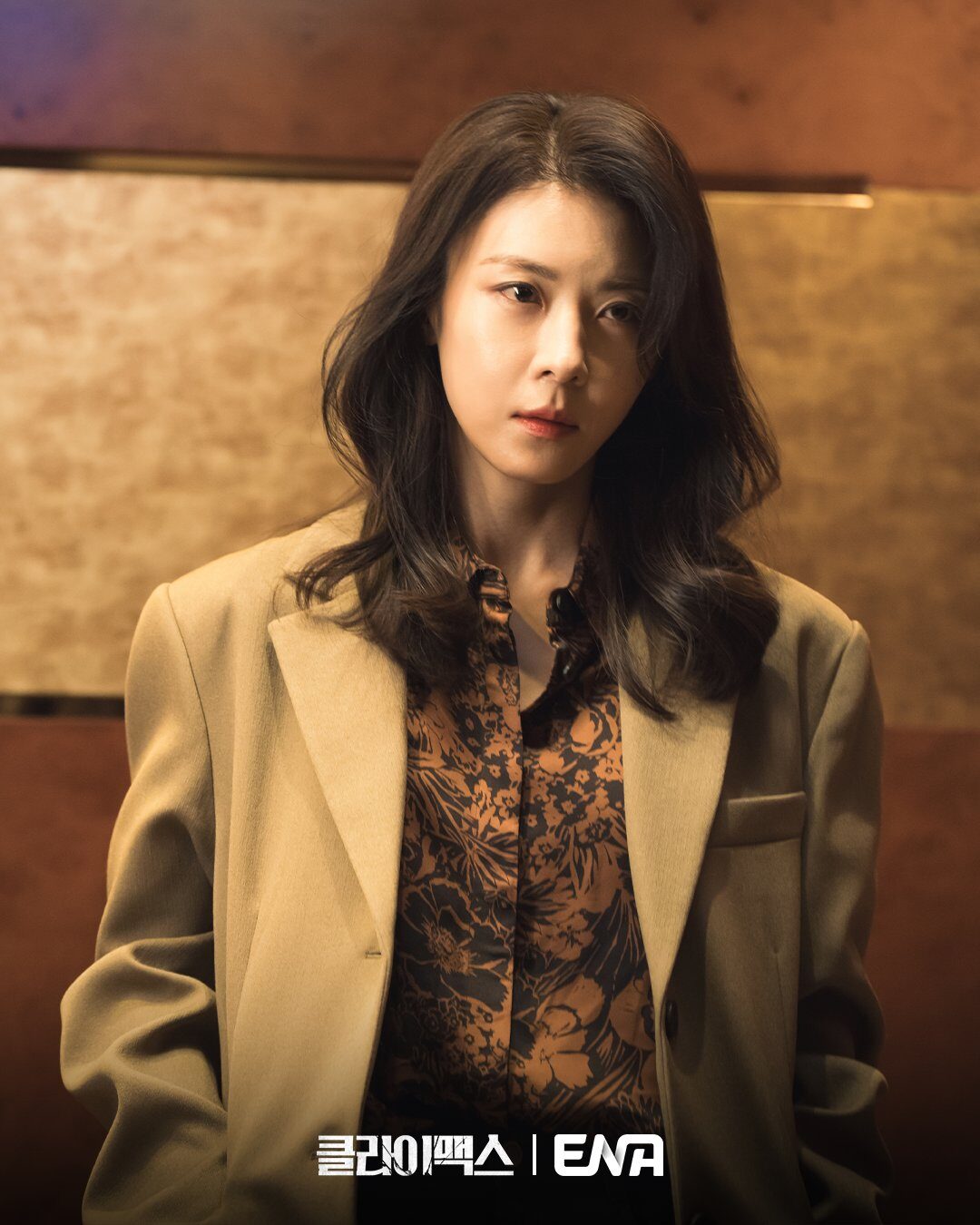 Passionate Lesbian Romance Scene in Hit K-Drama Sparks Viral Buzz 2 Ha Ji Won in “Climax.”